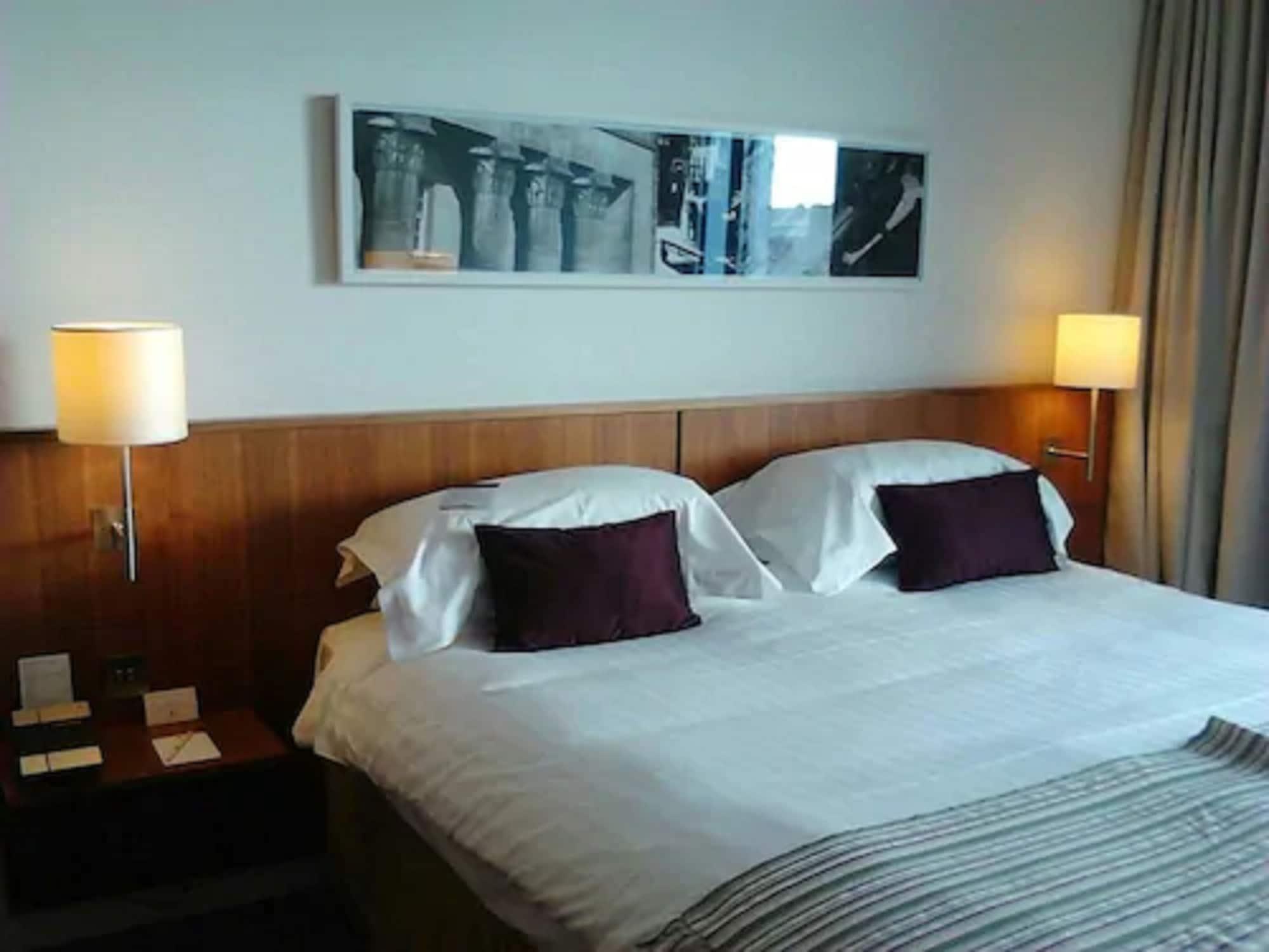מלון לידס Doubletree By Hilton Leeds מראה חיצוני תמונה