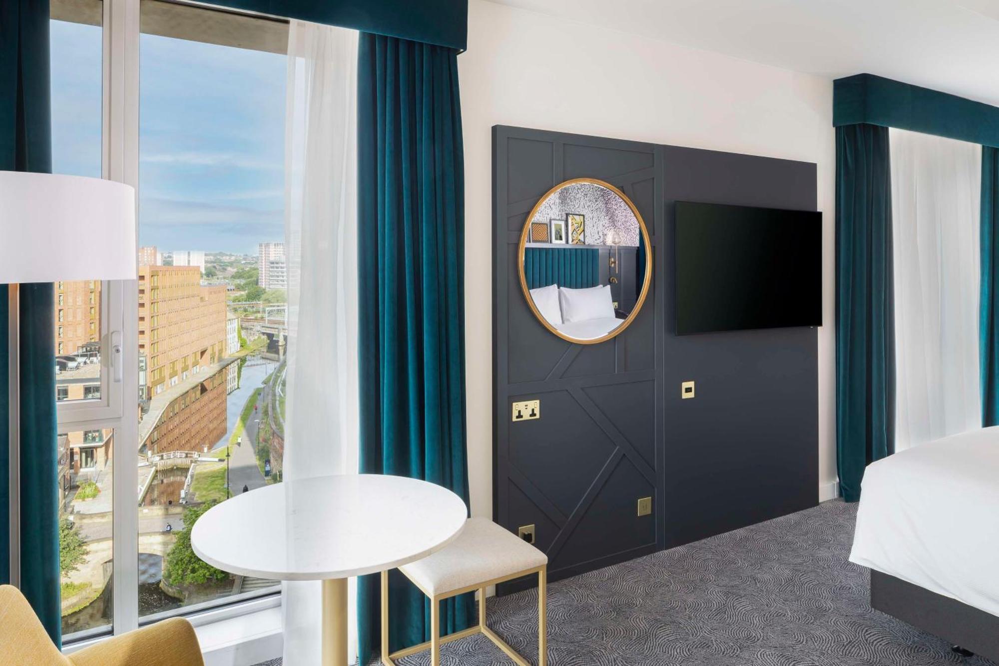 מלון לידס Doubletree By Hilton Leeds מראה חיצוני תמונה