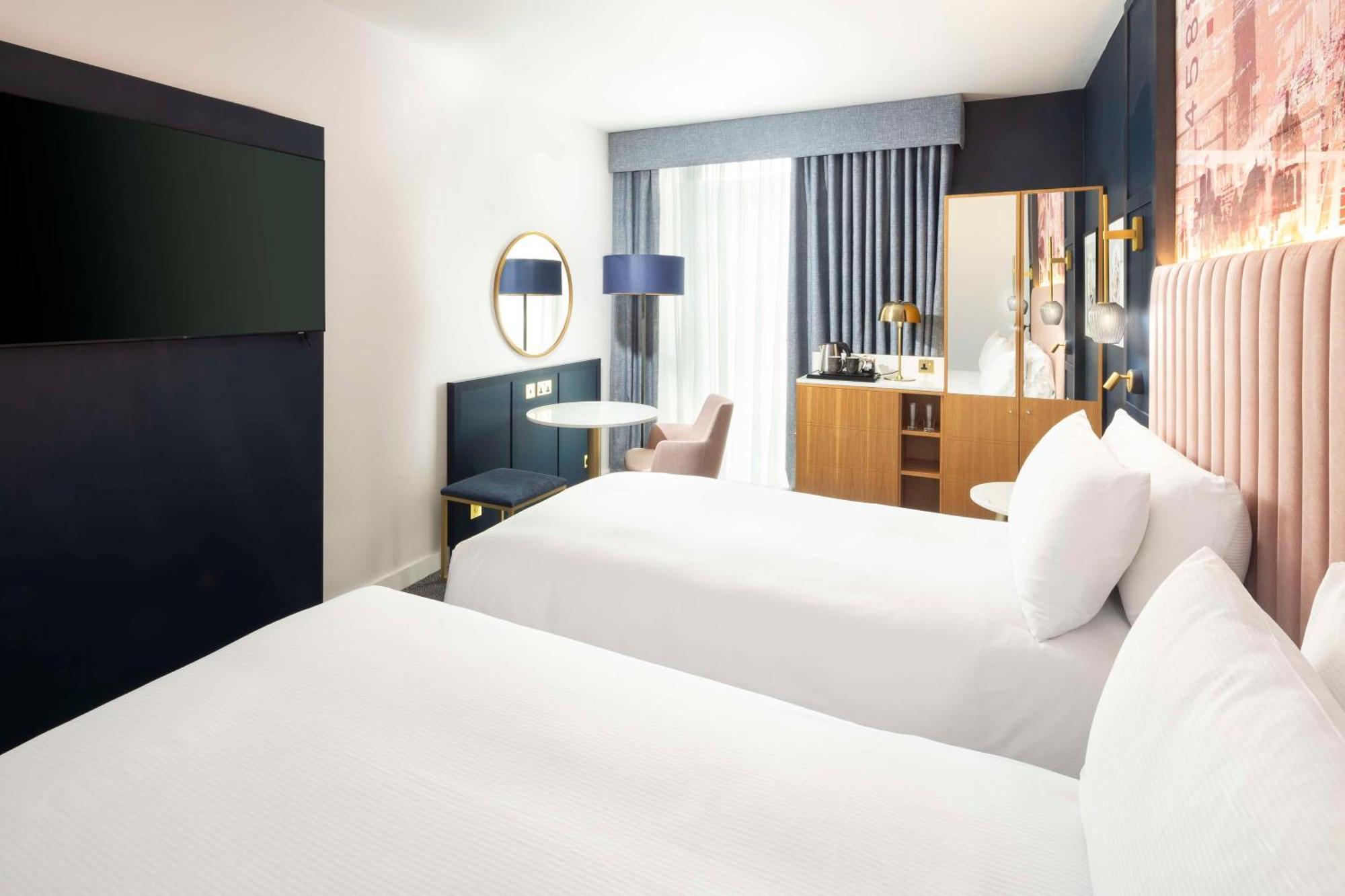 מלון לידס Doubletree By Hilton Leeds מראה חיצוני תמונה