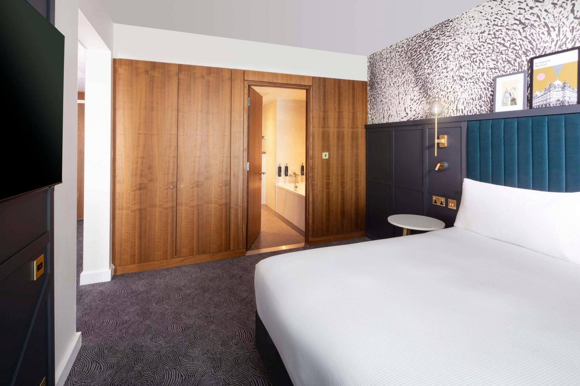 מלון לידס Doubletree By Hilton Leeds מראה חיצוני תמונה